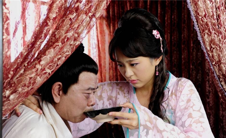 《金瓶梅》:最懂女人的一部书,说透了下层女性的情欲与伤痛